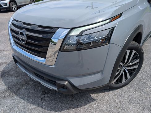 Used 2025 Nissan Pathfinder Platinum w/ Cargo Package FWD image 13