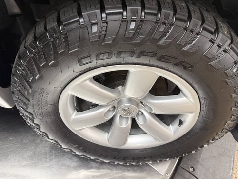 Used 2012 Nissan Armada SV AWD/4WD image 19
