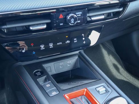 New 2026 Nissan Kicks SR w/ SR Premium Package image 12