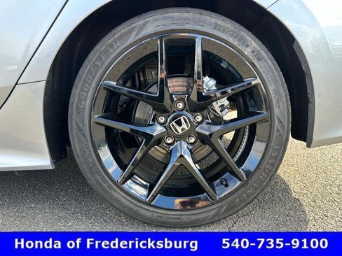 Certified 2025 Honda Civic Sport image 13