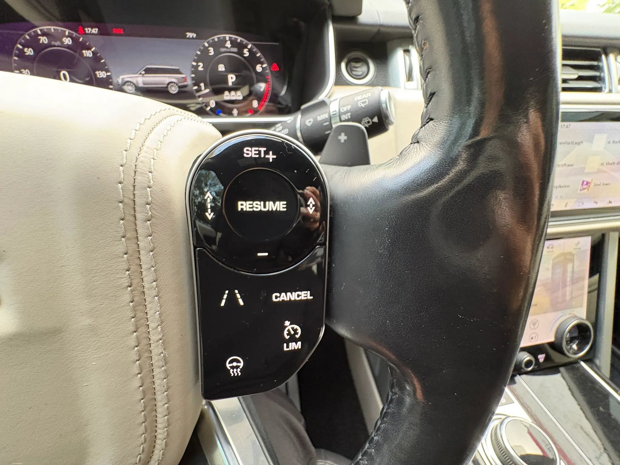 Used 2020 Land Rover Range Rover HSE AWD/4WD image 33