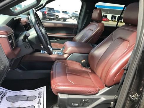 Used 2023 Ford Expedition Limited AWD/4WD image 16