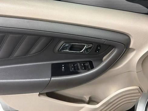 Used 2012 Ford Taurus SEL FWD image 15