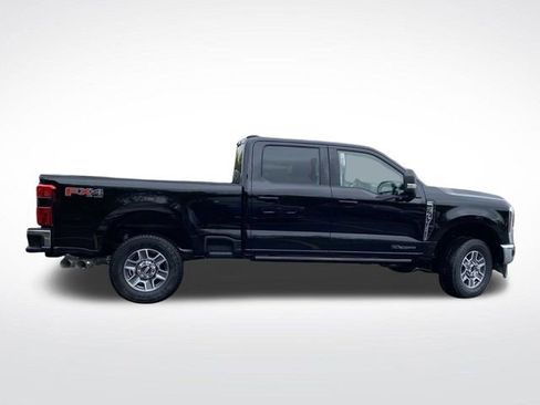 New 2026 Ford F250 Lariat w/ FX4 Off-Road Package image 2