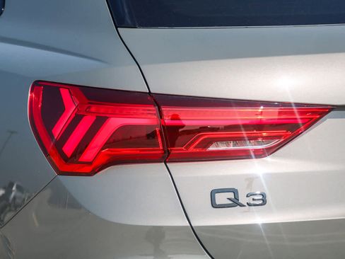 New 2025 Audi Q3 2.0T Premium w/ Convenience Package image 11