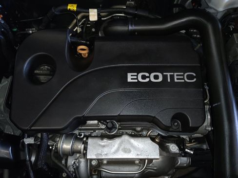 Used 2021 Chevrolet Equinox LT image 30