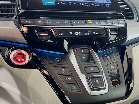 Used 2025 Honda Odyssey Touring image 14