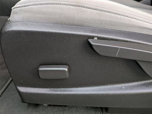 Used 2022 Chevrolet Colorado W/T w/ Custom Special Edition image 20