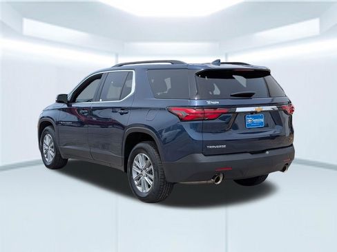 Used 2023 Chevrolet Traverse LT FWD image 4