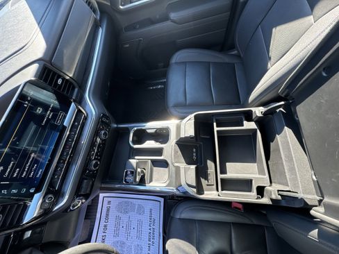 Used 2022 Chevrolet Silverado 1500 LTZ w/ LTZ Premium Package image 36