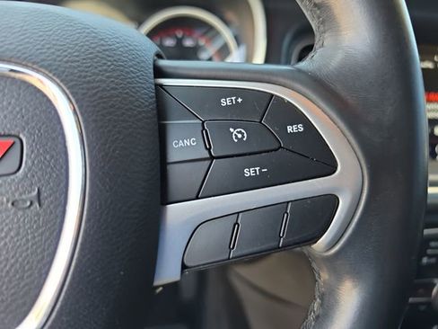 Used 2018 Dodge Charger SXT Plus RWD image 21