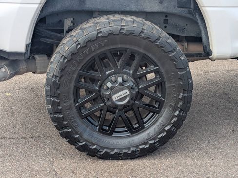 Used 2019 Ford F250 Lariat w/ Lariat Ultimate Package AWD/4WD image 9