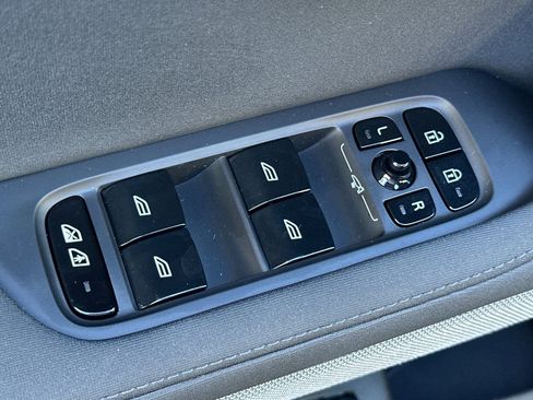 Used 2024 Polestar Polestar 2 image 15