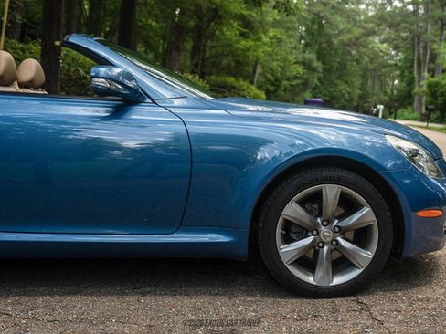 Used 2010 Lexus SC 430 Convertible RWD image 9