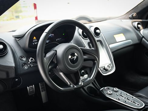 Used 2025 McLaren GTS RWD image 10