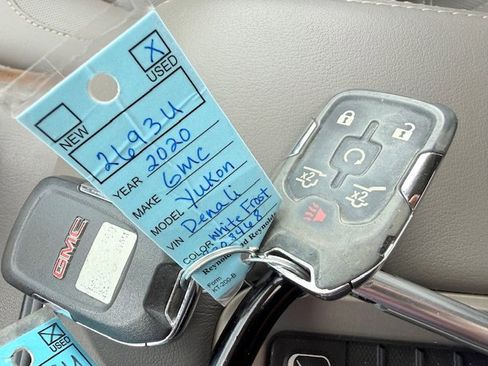 Used 2020 GMC Yukon Denali w/ Open Road Package image 31