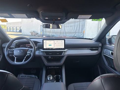 Used 2025 Ford Explorer ST-Line AWD/4WD image 26