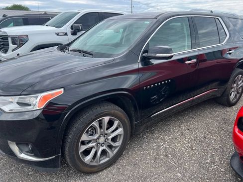 Used 2021 Chevrolet Traverse Premier w/ LPO, Floor Liner Package AWD/4WD image 6