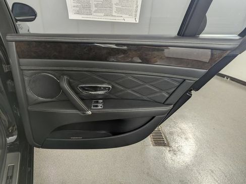 Used 2014 Bentley Flying Spur W12 AWD/4WD image 25