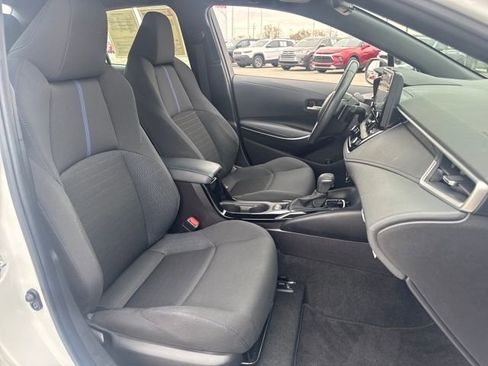Used 2022 Toyota Corolla SE image 11