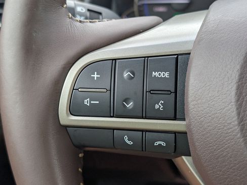 Used 2017 Lexus RX 450h AWD image 14