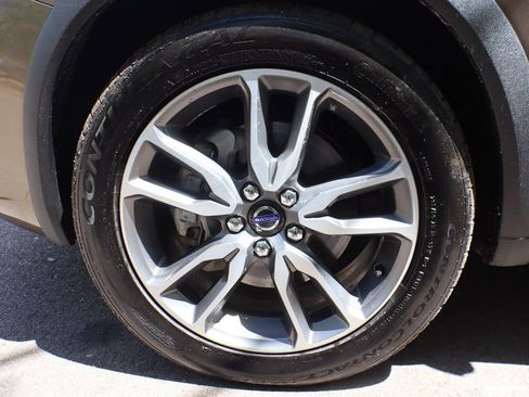 Used 2015 Volvo V60 T5 Cross Country w/ Protection Package AWD/4WD image 42