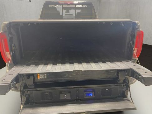 Used 2021 GMC Sierra 2500 AT4 w/ AT4 Premium Plus Package AWD/4WD image 23