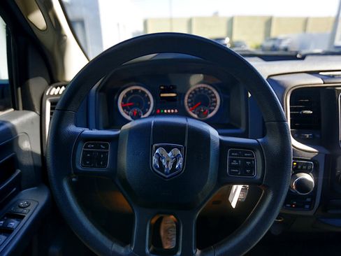 Used 2017 RAM 1500 Express image 6