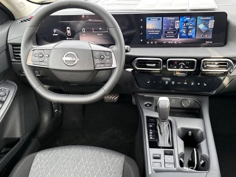 New 2026 Nissan Sentra SV image 12