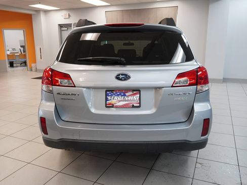 Used 2012 Subaru Outback 2.5i Premium w/ All-Weather Pkg AWD/4WD image 8