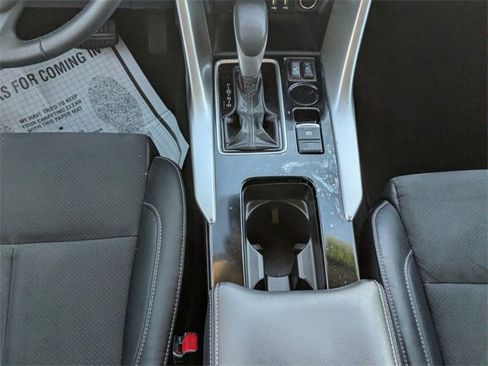 Used 2022 Mitsubishi Eclipse Cross SE image 19