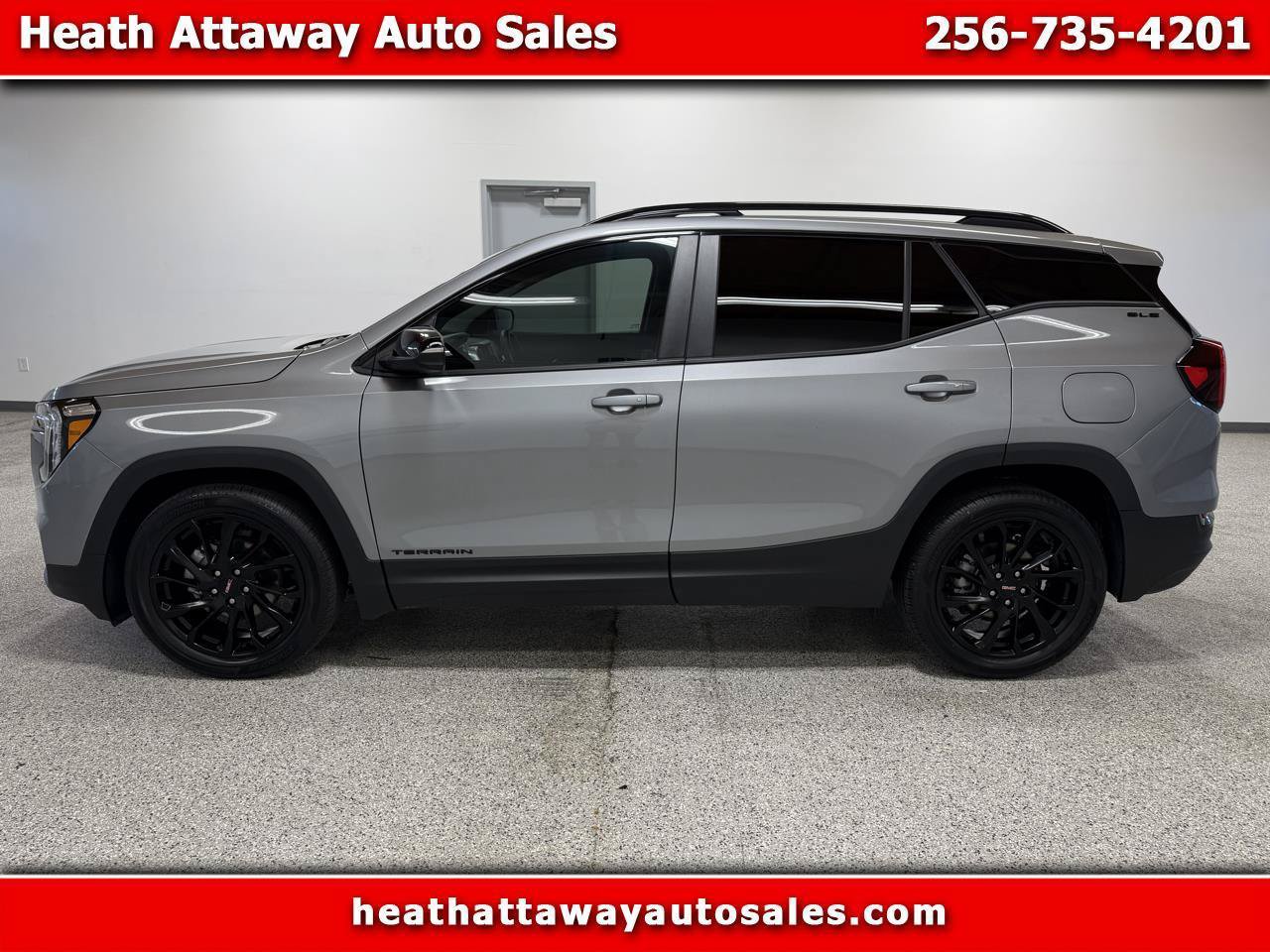 Used 2024 GMC Terrain SLE w/ Driver Convenience Package FWD image 1