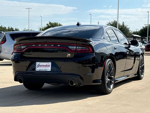 Used 2023 Dodge Charger Scat Pack w/ Plus Group RWD image 9