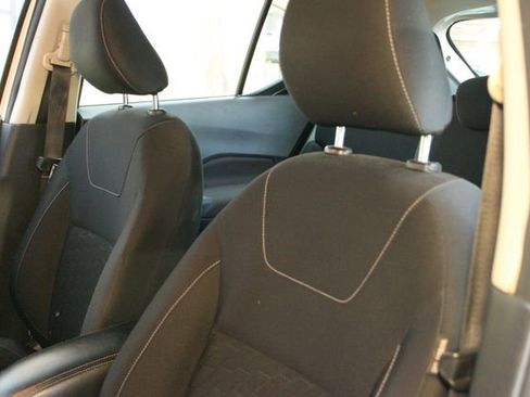 Used 2021 Nissan Kicks SV FWD image 16