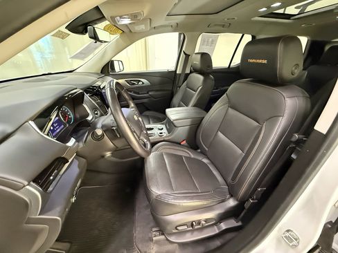 Used 2020 Chevrolet Traverse Premier w/ Redline Edition AWD/4WD image 31