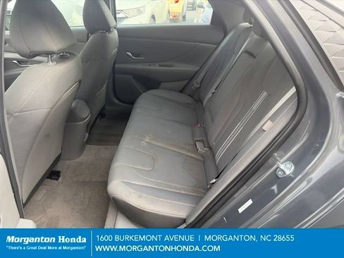 Used 2025 Hyundai Elantra SEL FWD image 29