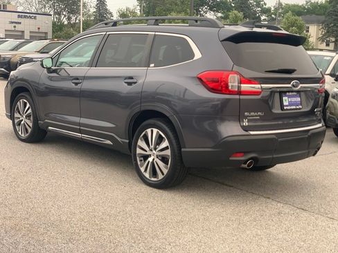 Used 2022 Subaru Ascent Limited w/ Technology Package AWD/4WD image 4