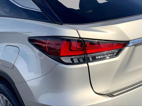 Used 2020 Lexus RX 350 FWD w/ Luxury Package image 29