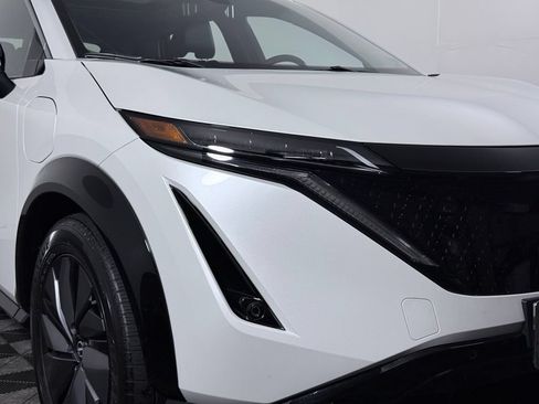 Certified 2024 Nissan Ariya FWD image 10