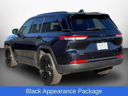 Used 2024 Jeep Grand Cherokee Limited w/ Black Appearance Package AWD/4WD image 5