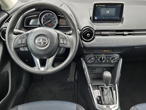 Used 2016 Scion iA FWD image 27