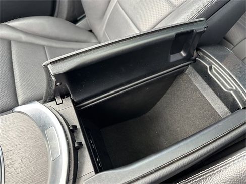 Used 2020 Mercedes-Benz GLC 300 GLC 300 image 26