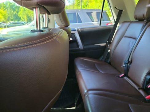 Used 2019 Toyota 4Runner Limited RWD image 9
