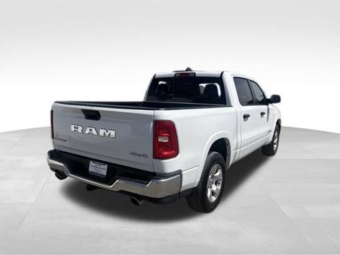 Used 2025 RAM 1500 Big Horn AWD/4WD image 2