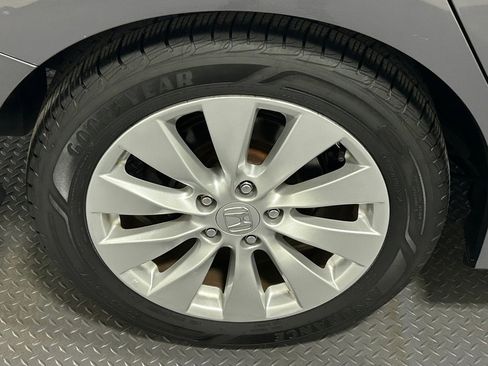 Used 2013 Honda Accord EX-L image 17