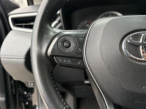 Used 2022 Toyota Corolla Cross LE image 16