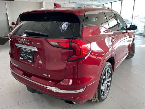 Used 2018 GMC Terrain Denali w/ Comfort Package image 9
