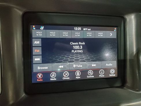 Used 2019 Dodge Charger SXT w/ Leather Interior Group image 29