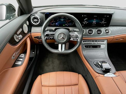 Used 2023 Mercedes-Benz E 450 Cabriolet image 23