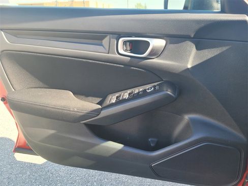 Used 2023 Honda Civic Sport image 27
